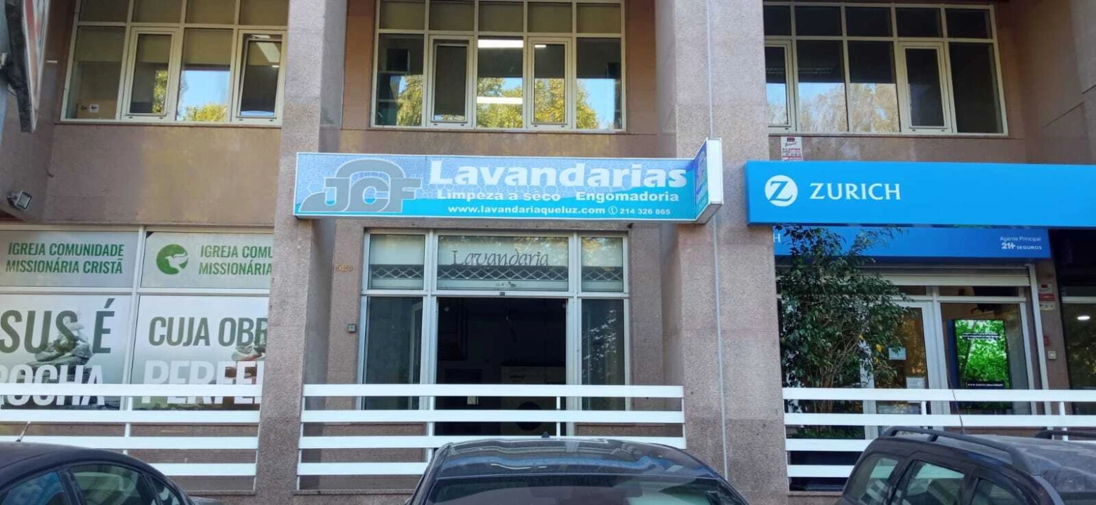 Loja para Arrendamento em Queluz e Belas Foto 1