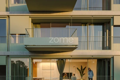 Apartamento T5 para Venda em Lordelo do Ouro e Massarelos