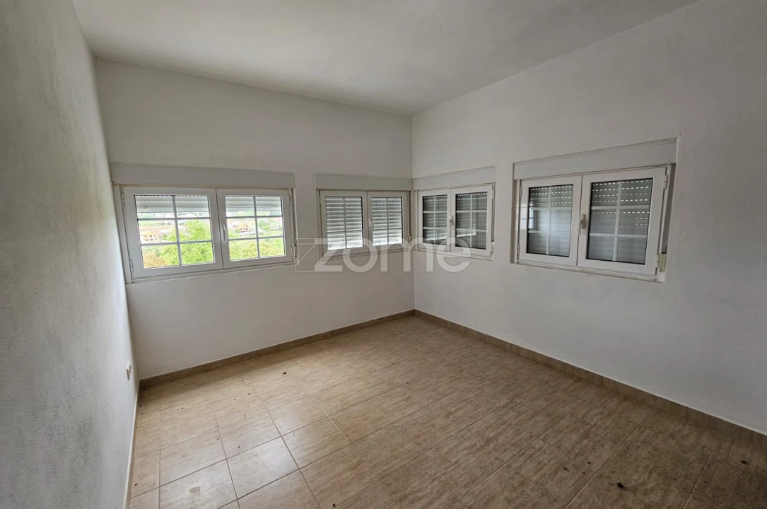 Moradia T7 para Venda em Miranda do Douro Foto 7