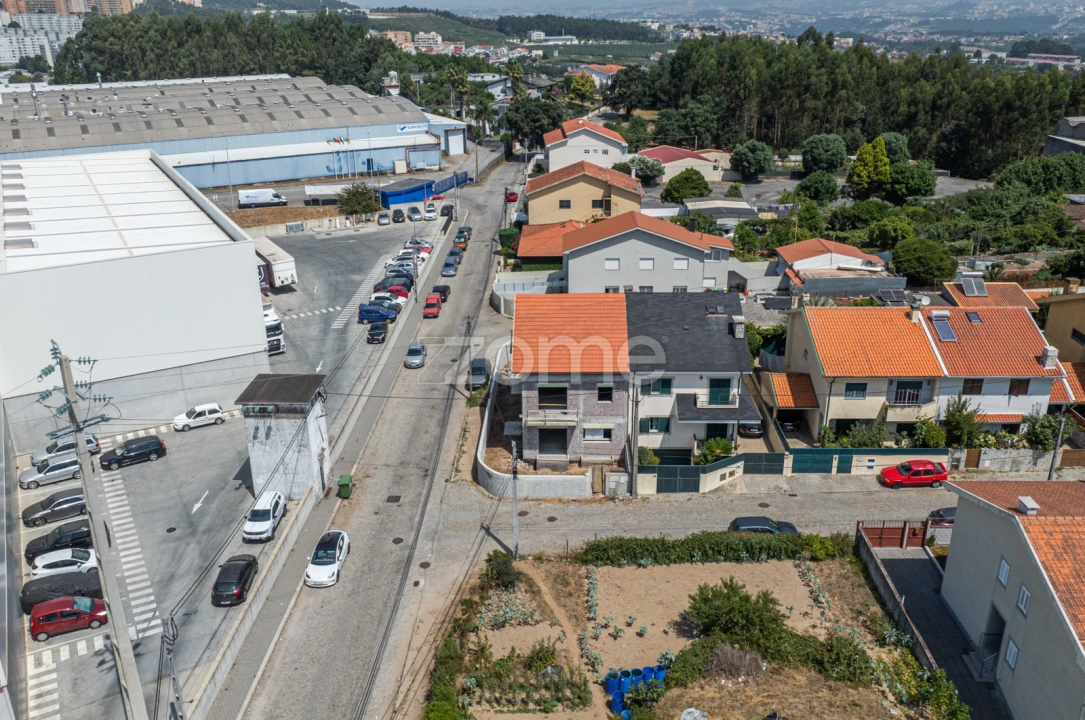 Terreno para Venda em Pedroso e Seixezelo Foto 4