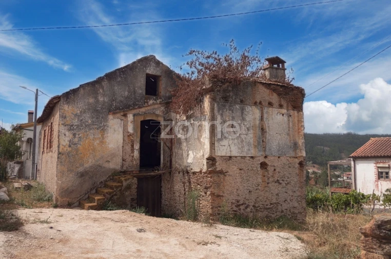 Moradia T5 para Venda em Miranda do Corvo Foto 7