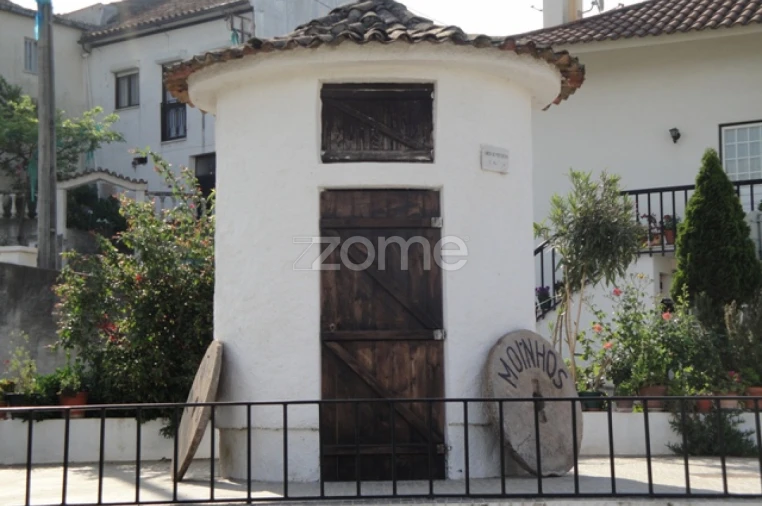 Moradia T5 para Venda em Miranda do Corvo Foto 11