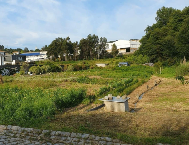 Terreno para Venda em Arcozelo Foto 4
