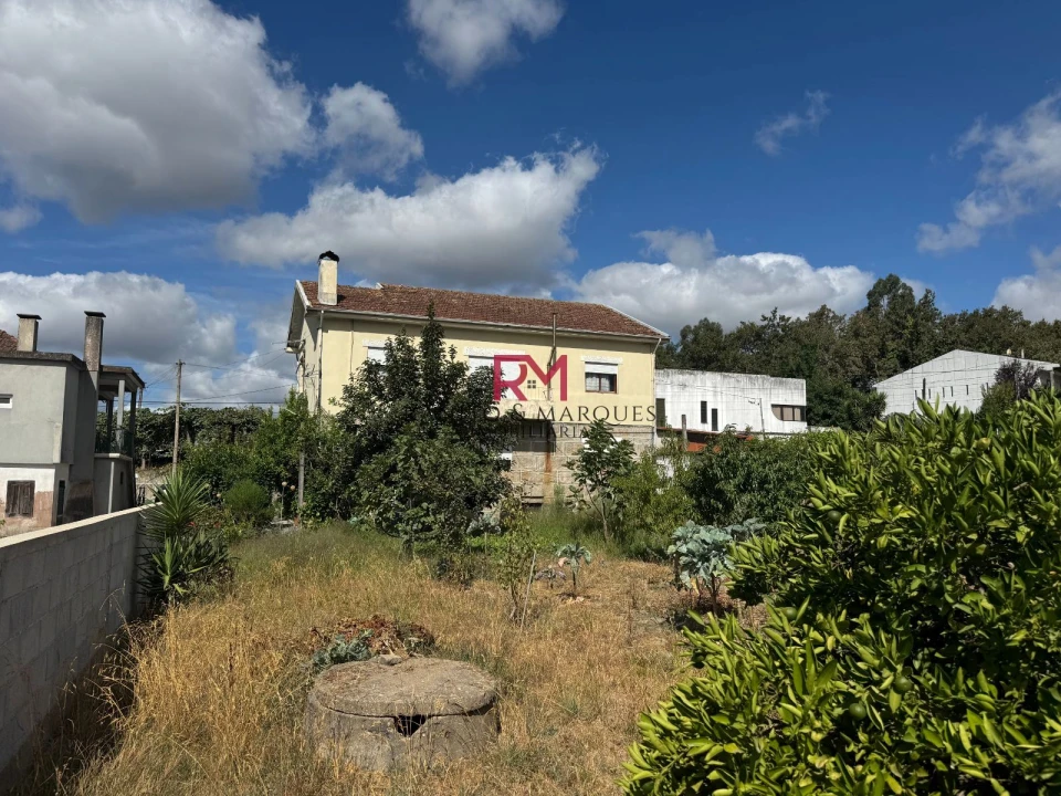 Moradia T4 para Venda em Livração Foto 20