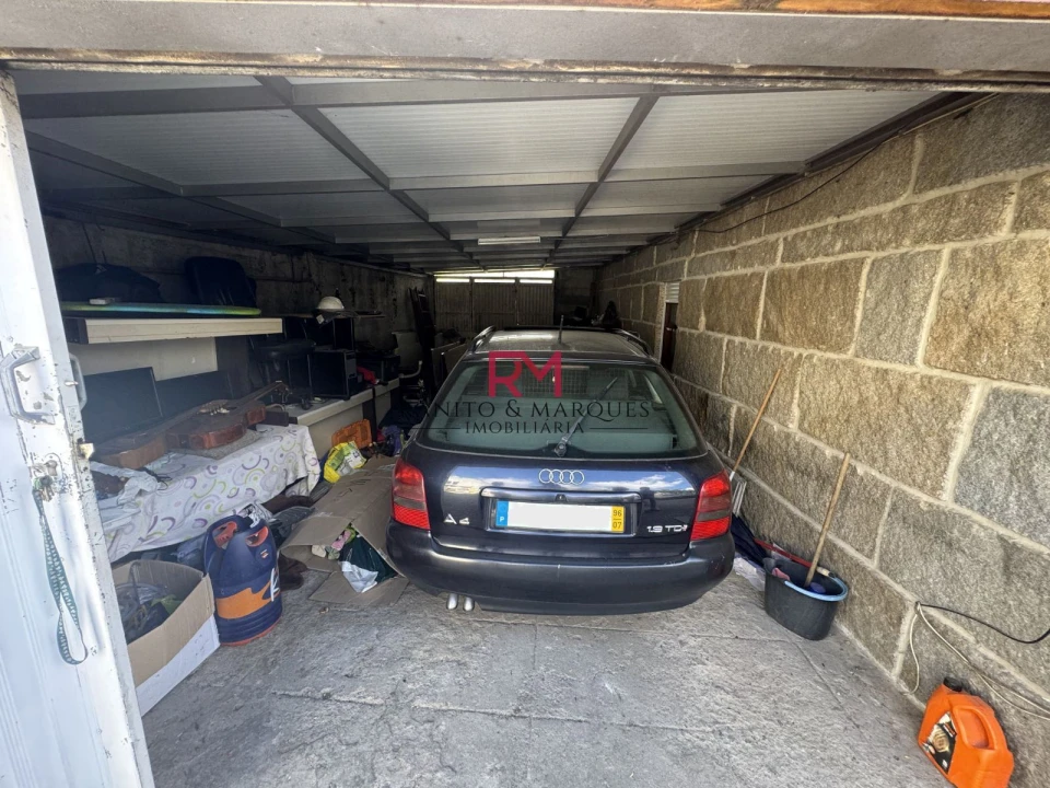 Moradia T4 para Venda em Livração Foto 19