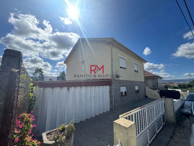 Moradia T4 para Venda em Livração Foto 23