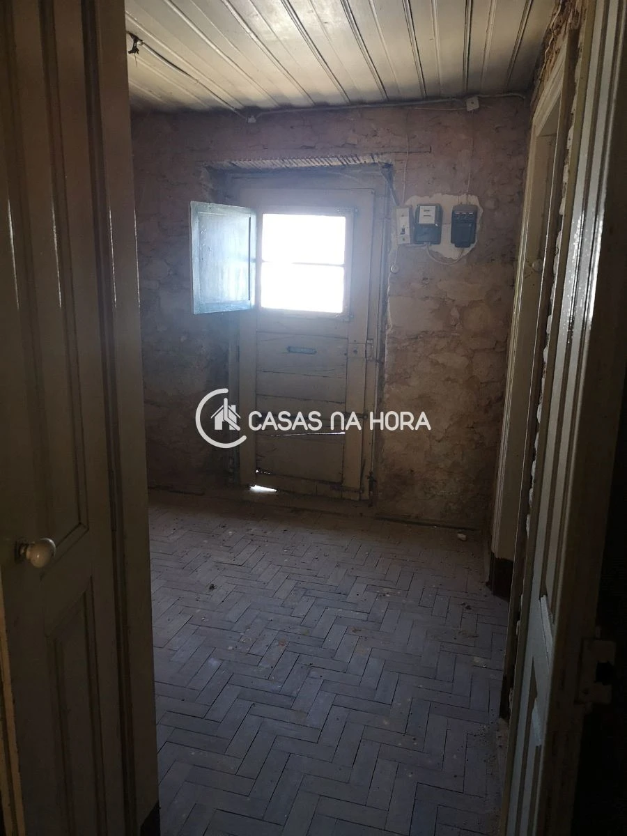 Moradia T3 para Venda em Tramagal Foto 5