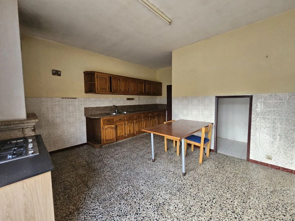 Moradia T4 para Venda em Vila Cova e Feitos Foto 7