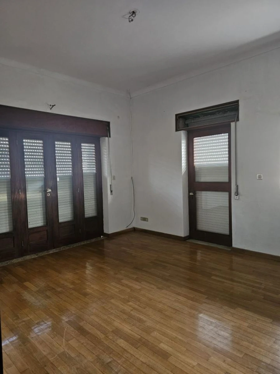 Moradia T4 para Venda em Vila Cova e Feitos Foto 11