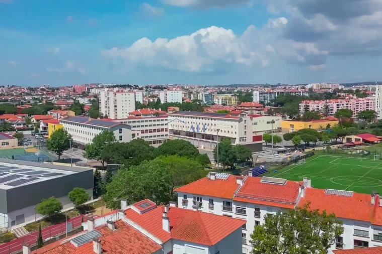 Apartamento T1 para Venda em Carcavelos e Parede Foto 21