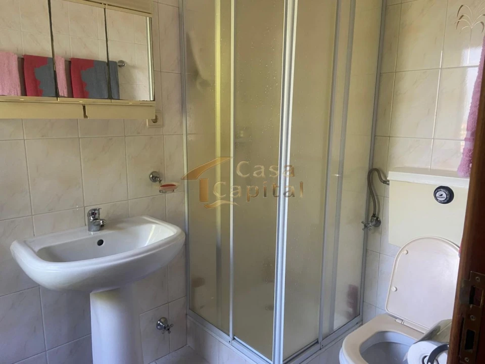 Moradia T4 para Venda em Alijo Foto 20