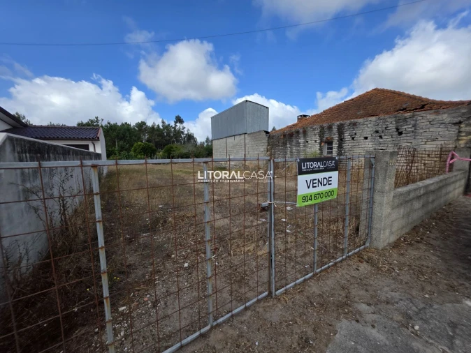 Terreno para Venda em Covões e Camarneira