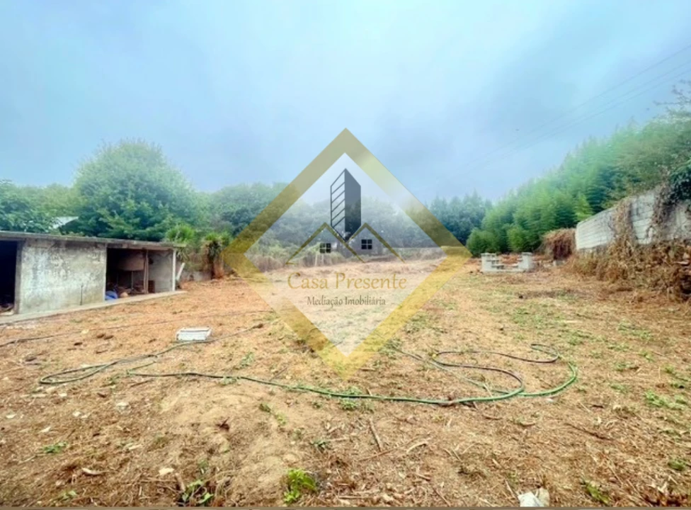 Moradia T4 para Venda em Santa Maria de Lamas Foto 28