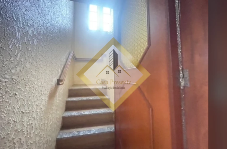 Moradia T4 para Venda em Santa Maria de Lamas Foto 9