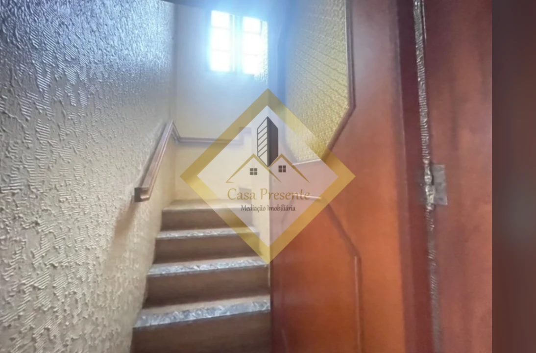 Moradia T4 para Venda em Santa Maria de Lamas Foto 9