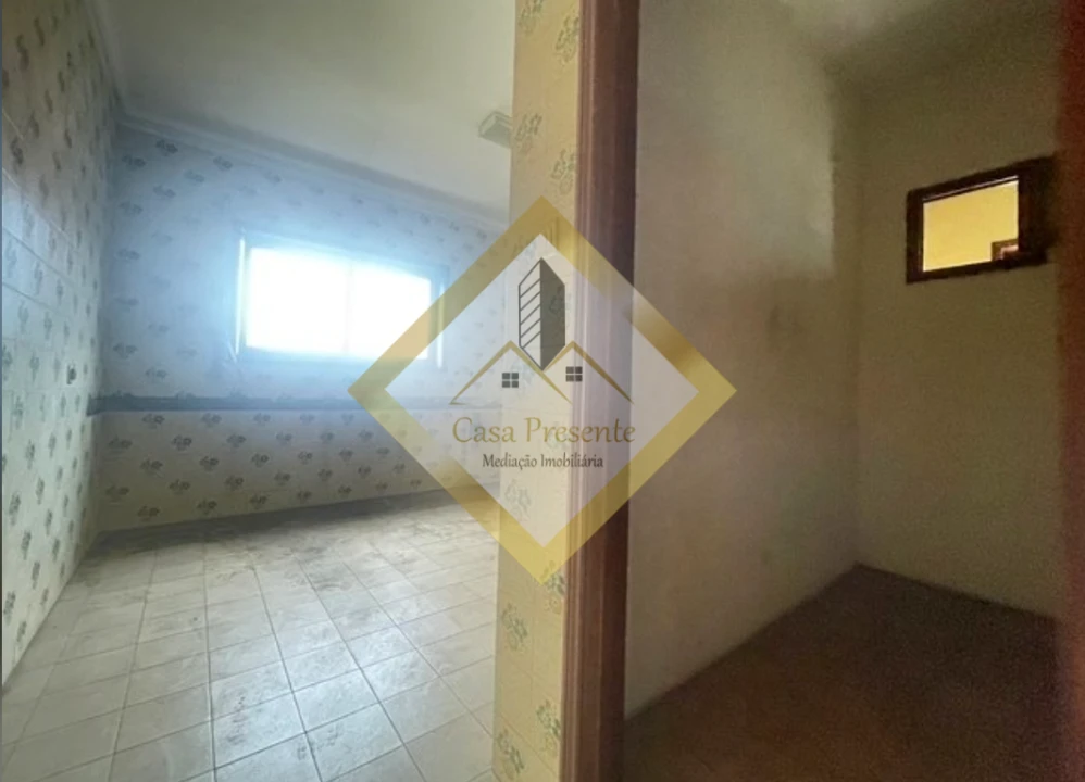 Moradia T4 para Venda em Santa Maria de Lamas Foto 20