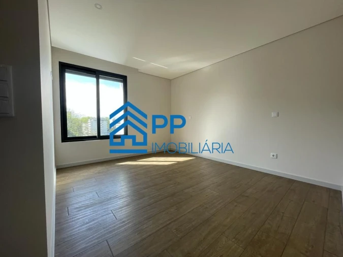 Apartamento T3 para Venda em Cedofeita, Santo Ildefonso, Sé, Miragaia, São Nicolau e Vitória Foto 22