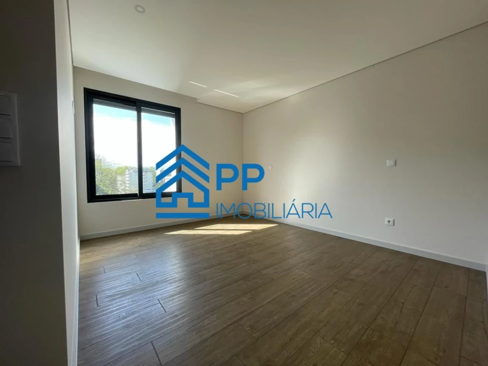 Apartamento T3 para Venda em Cedofeita, Santo Ildefonso, Sé, Miragaia, São Nicolau e Vitória Foto 22