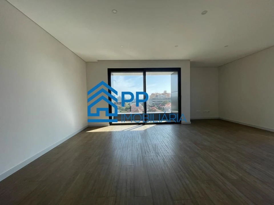 Apartamento T3 para Venda em Cedofeita, Santo Ildefonso, Sé, Miragaia, São Nicolau e Vitória Foto 5