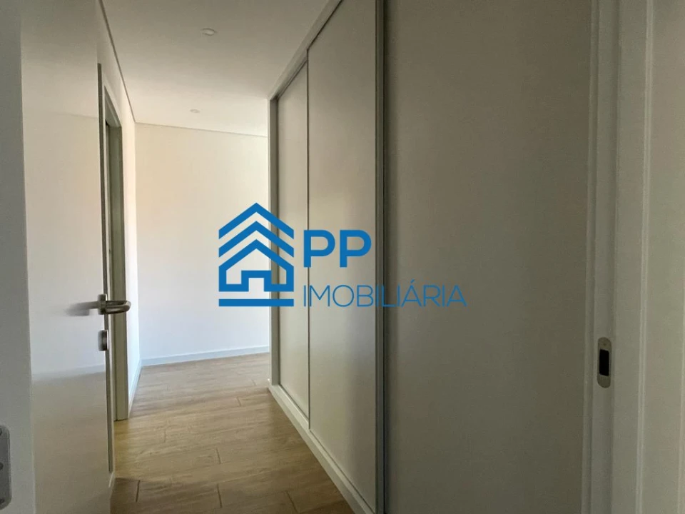 Apartamento T3 para Venda em Cedofeita, Santo Ildefonso, Sé, Miragaia, São Nicolau e Vitória Foto 16