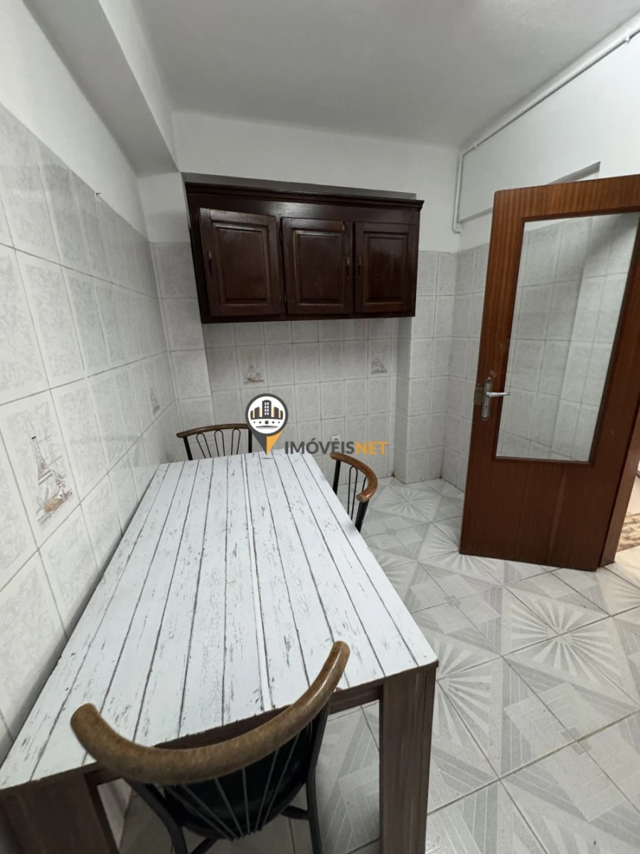 Apartamento T2 para Arrendamento em Castelo Branco Foto 8