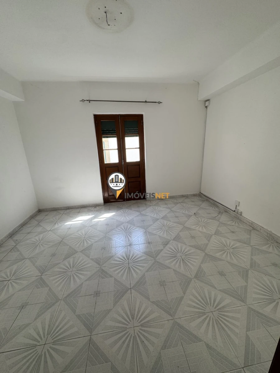Apartamento T2 para Arrendamento em Castelo Branco Foto 12