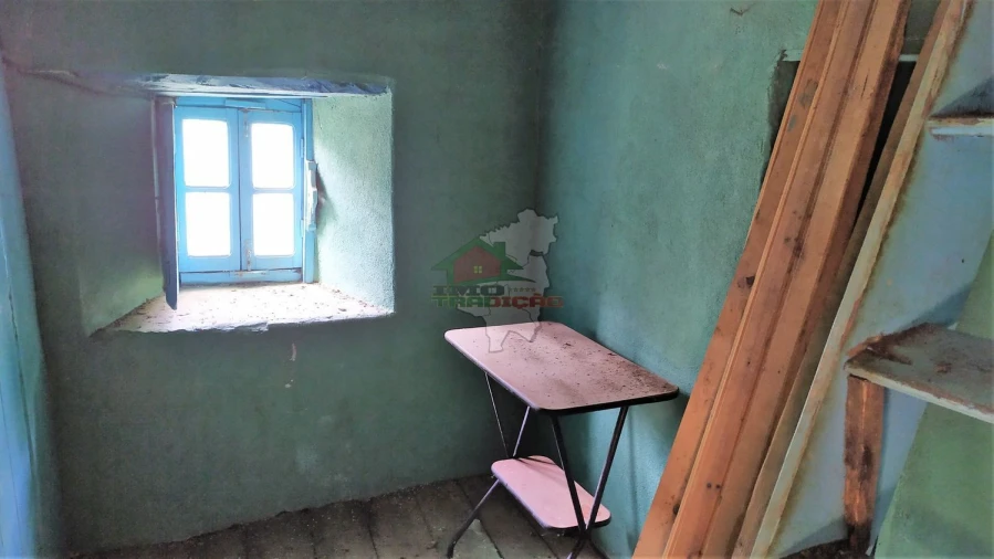 Moradia T2 para Venda em Portela do Fojo-Machio Foto 17