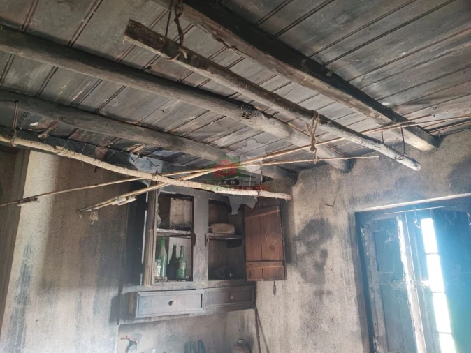 Moradia T1 para Venda em Isna Foto 16