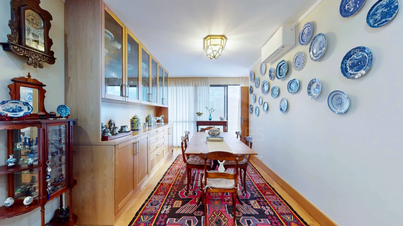 Apartamento T4 para Venda em Parque das Nações Foto 2