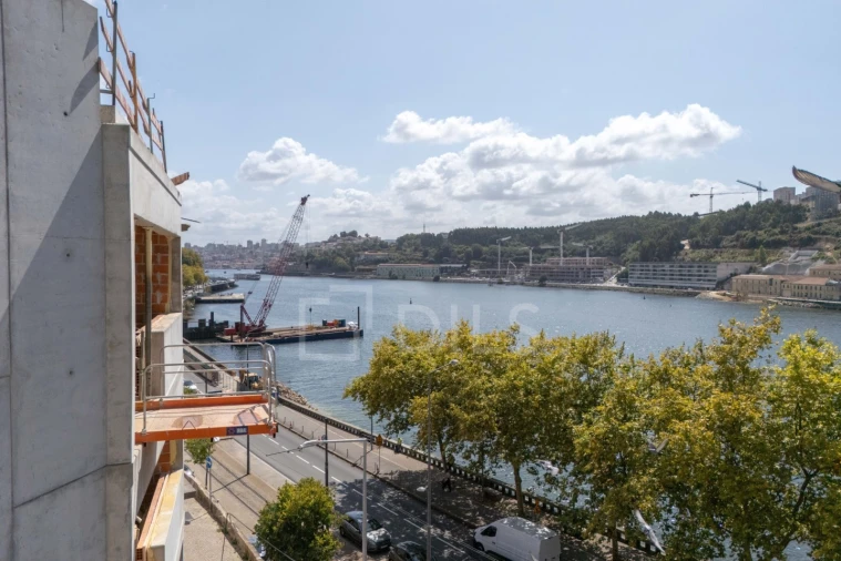 Apartamento T2 para Venda em Lordelo do Ouro e Massarelos Foto 18