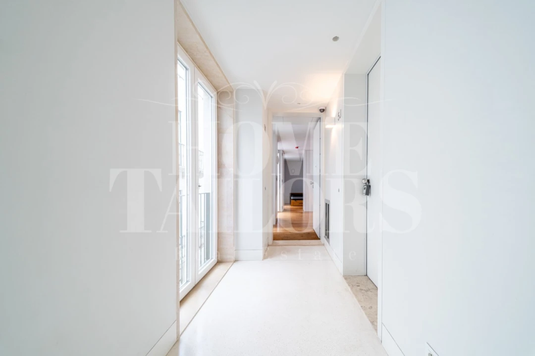 Apartamento T2 para Venda em Santa Maria Maior Foto 7