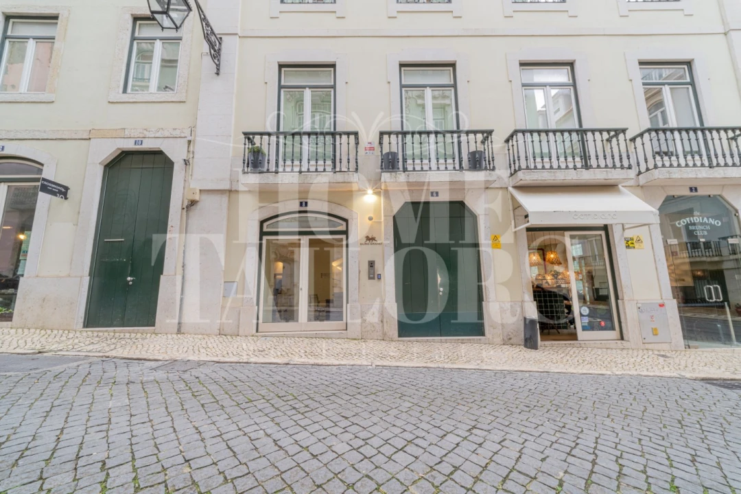 Apartamento T2 para Venda em Santa Maria Maior Foto 1