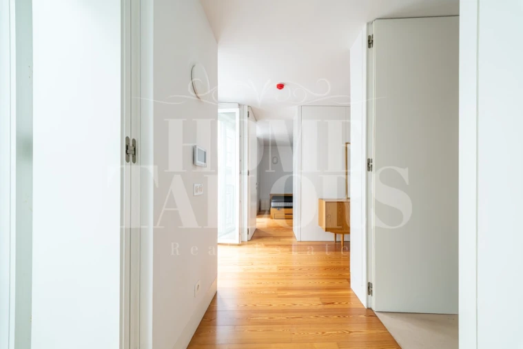Apartamento T2 para Venda em Santa Maria Maior Foto 8