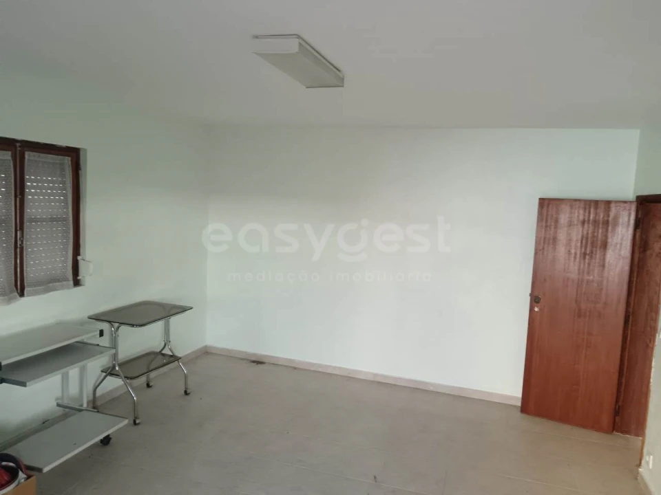 Armazém para Venda em Nazare Foto 3