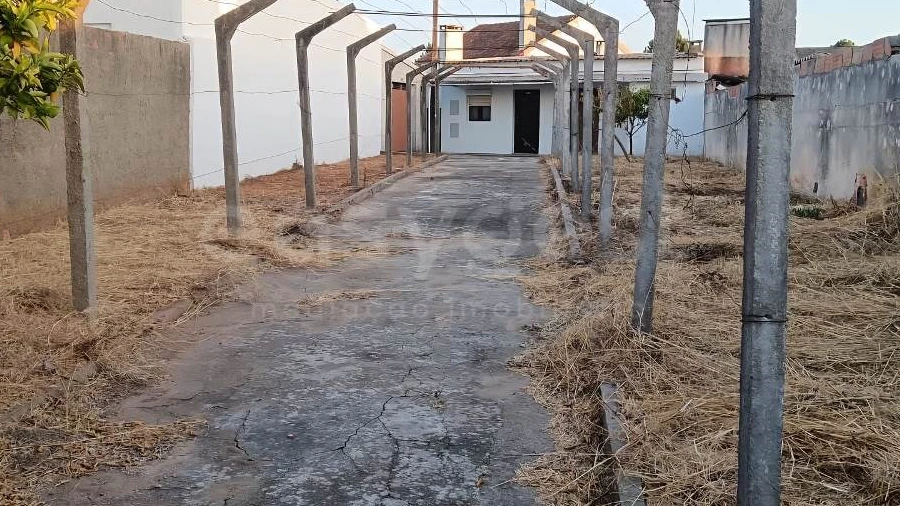 Armazém para Venda em Nazare