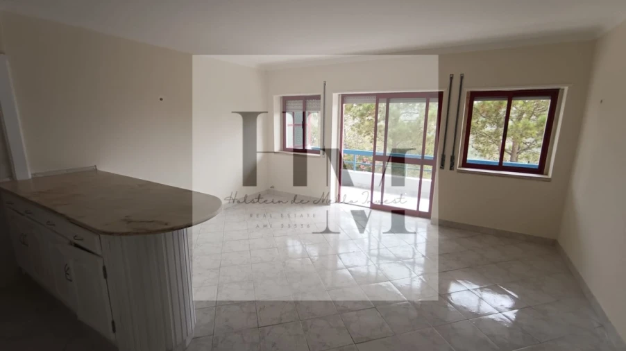 Apartamento T1 para Venda em São João das Lampas e Terrugem Foto 1