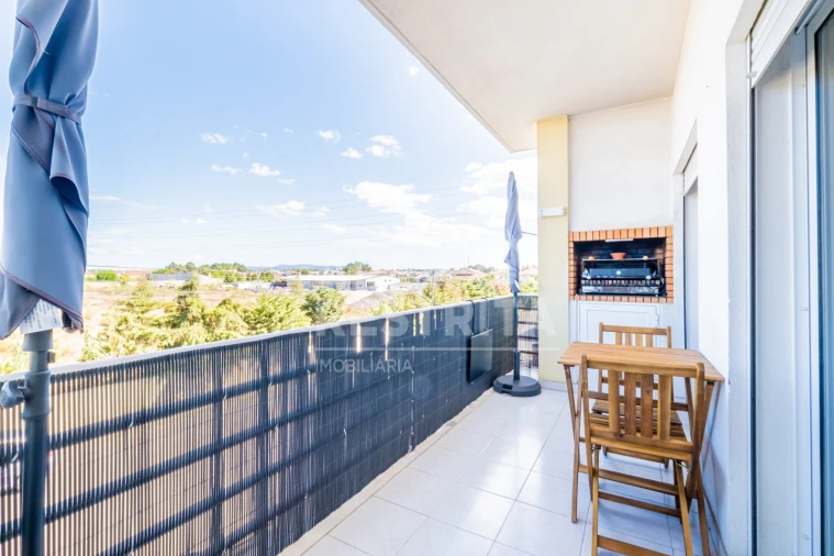 Apartamento T3 para Venda em Fernao Ferro