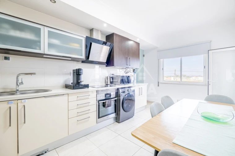 Apartamento T3 para Venda em Fernao Ferro Foto 8