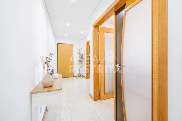 Apartamento T3 para Venda em Fernao Ferro Foto 15