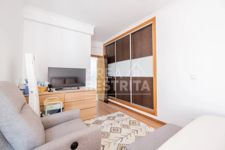 Apartamento T3 para Venda em Fernao Ferro Foto 29