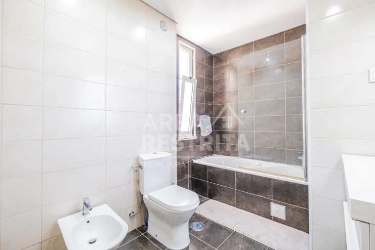 Apartamento T3 para Venda em Fernao Ferro Foto 30