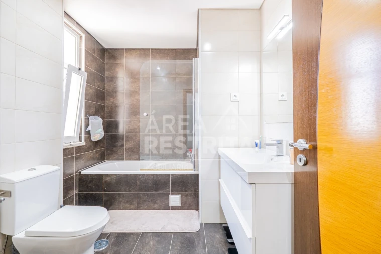 Apartamento T3 para Venda em Fernao Ferro Foto 31