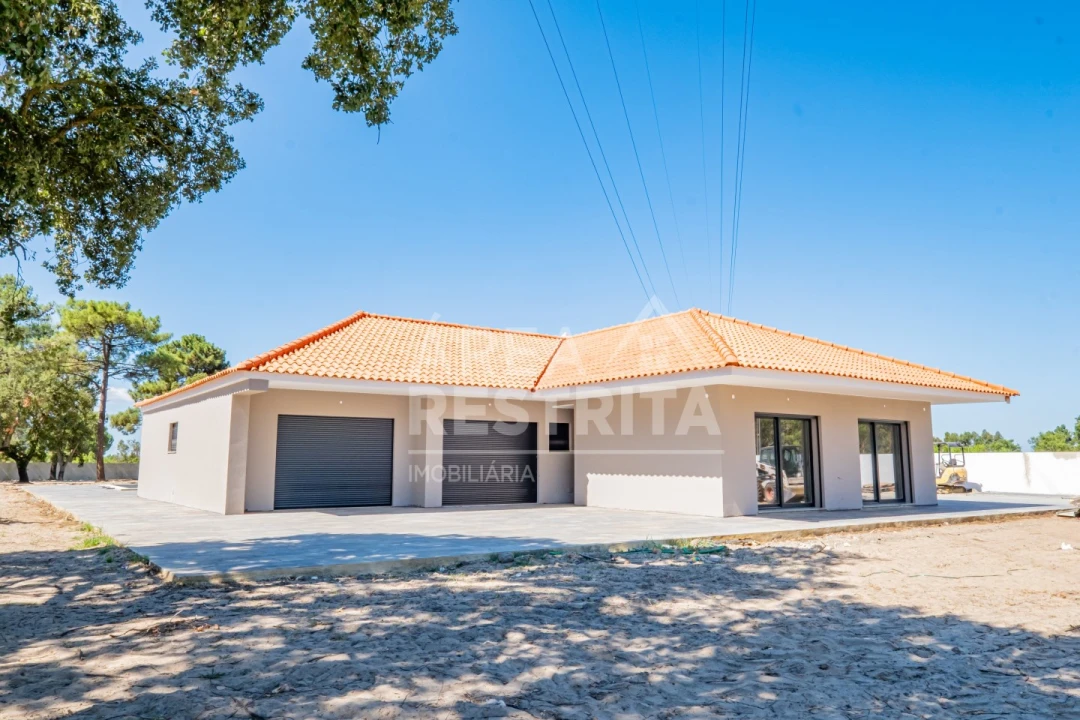 Moradia T5 para Venda em Quinta do Anjo Foto 2