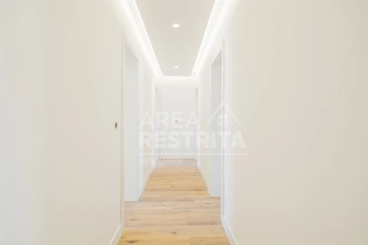 Moradia T5 para Venda em Quinta do Anjo