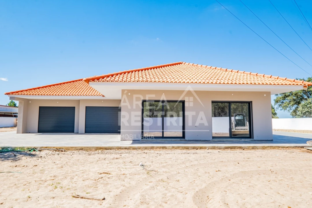 Quinta T5 para Venda em Quinta do Anjo Foto 1