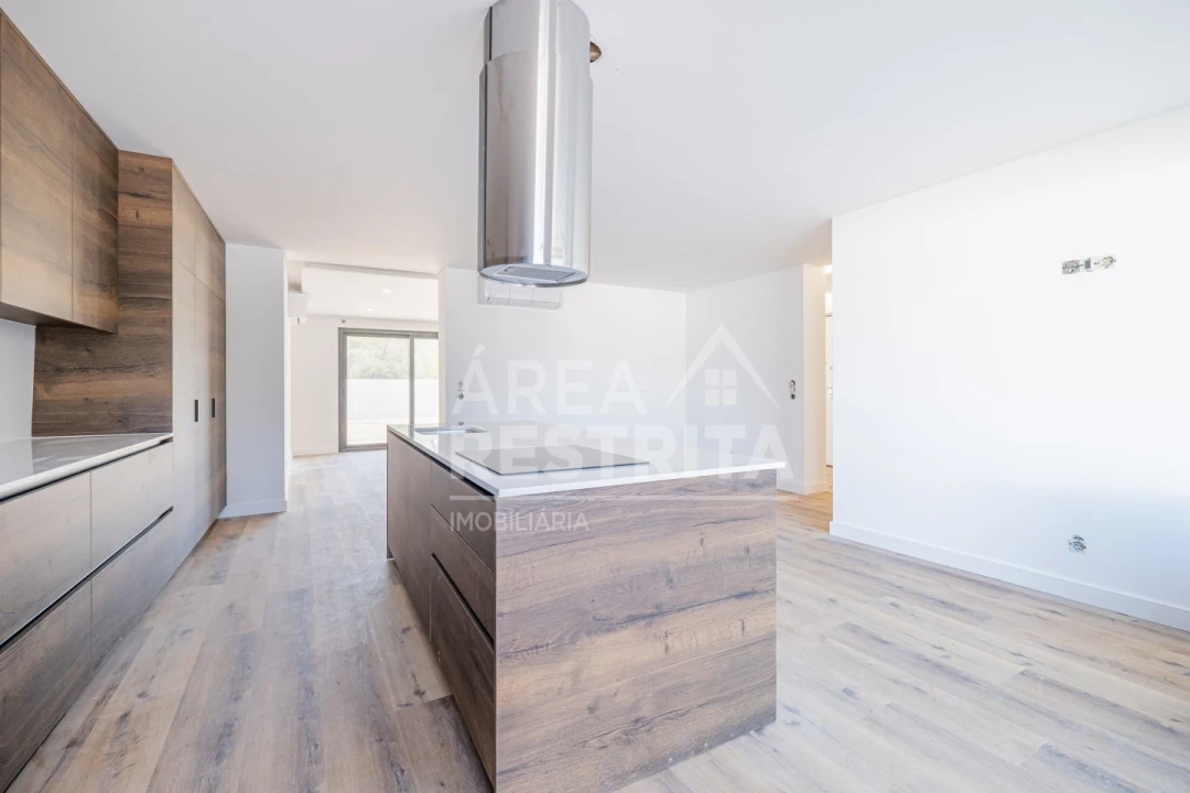 Quinta T5 para Venda em Quinta do Anjo Foto 14