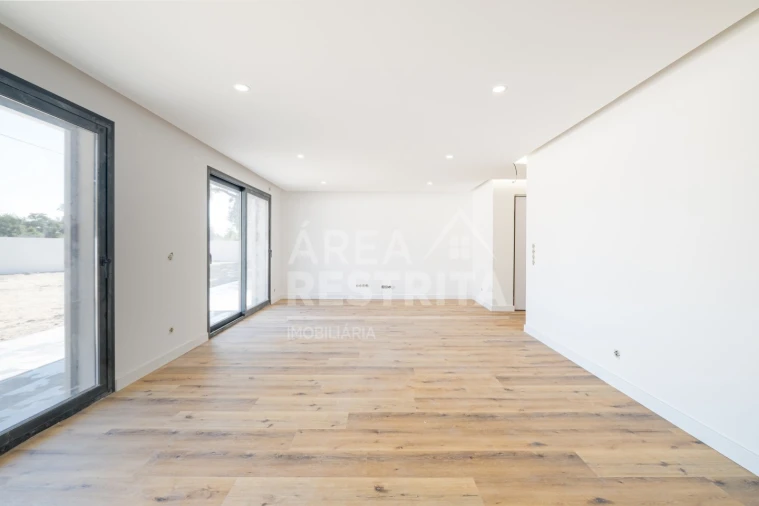 Quinta T5 para Venda em Quinta do Anjo Foto 19