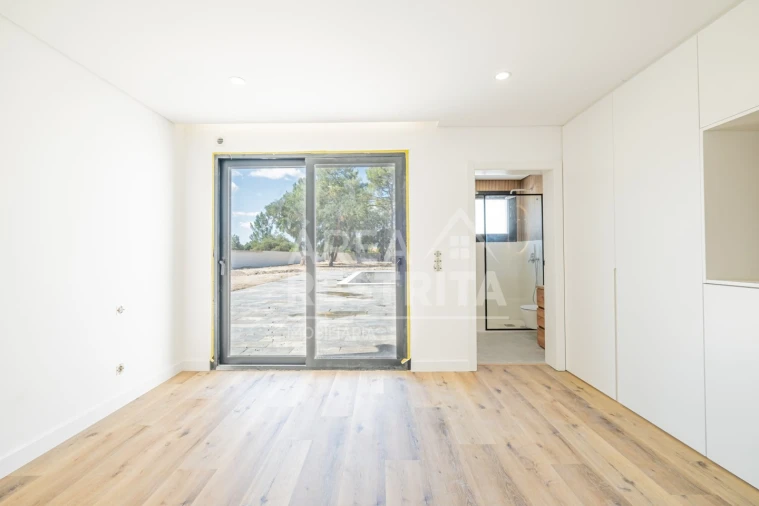 Quinta T5 para Venda em Quinta do Anjo Foto 59