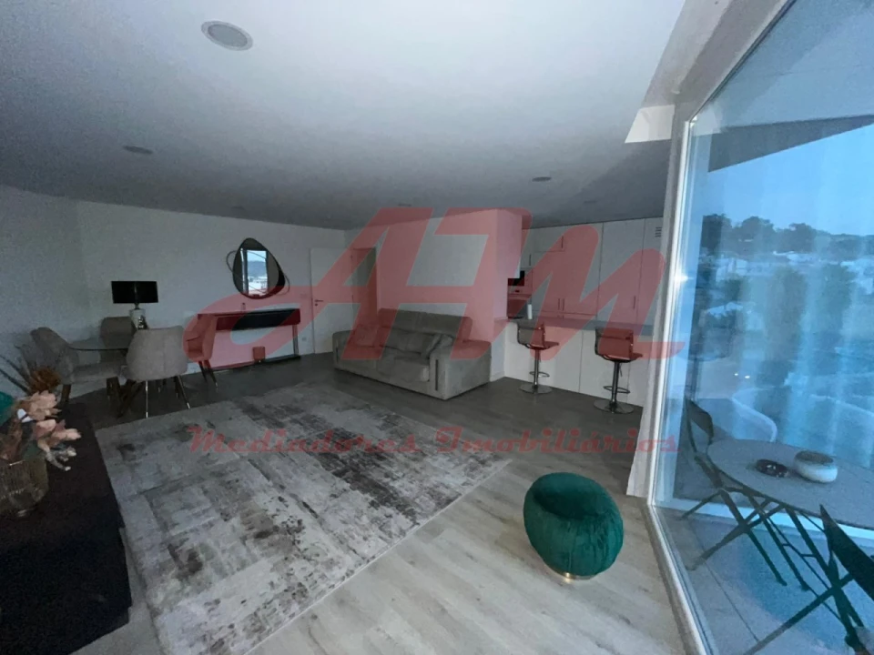 Apartamento T2 para Venda em Loures Foto 1