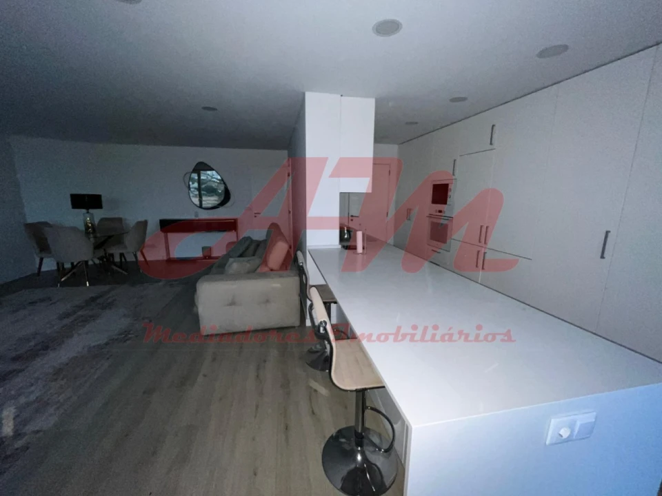 Apartamento T2 para Venda em Loures Foto 7